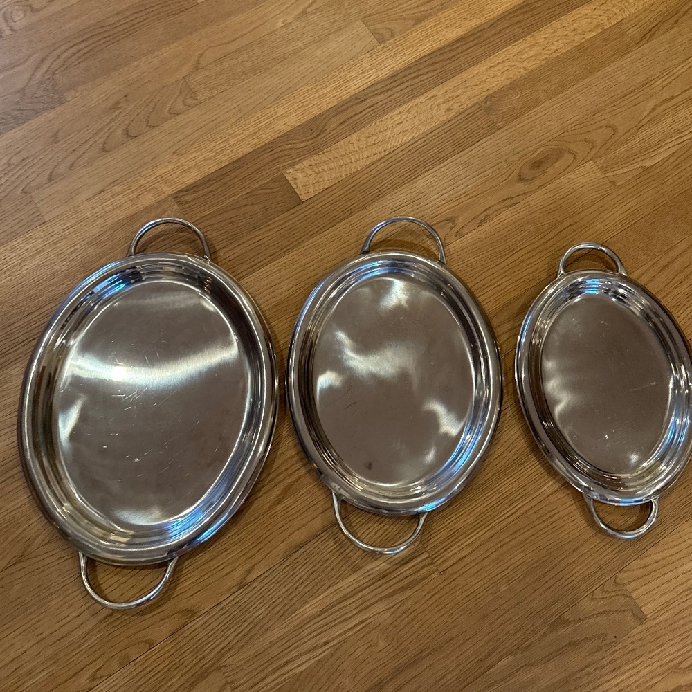 Set of 3 stainless steel trays